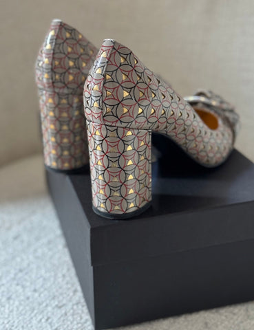 Zapato Salón Troquelado